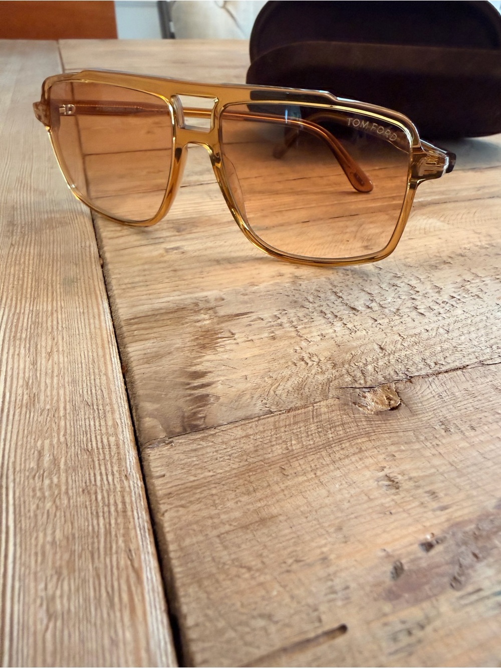 Tom Ford Amber Gradient Square Sunglasses - Picture 4 of 4